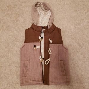 Oshkosh for Target 2T boys vest